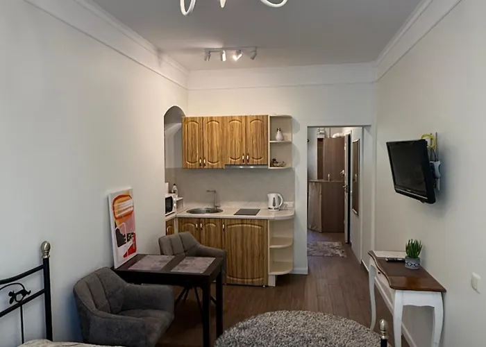 Symphony Apartment *